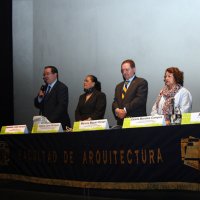 Ceremonia de inauguración del Congreso.De izquierda a derecha: Leonardo Lomelí, Director de la Facultad de Economía; Leticia Cano, Directora de la Escuela Nacional de Trabajo Social; Marcos Mazari, Director de la Facultad de Arquitectura; Estela Morales, Coordinadora de Humanidades y Alicia Ziccardi, Directora del PUEC, UNAM en la ceremonia de inauguración del Congreso.