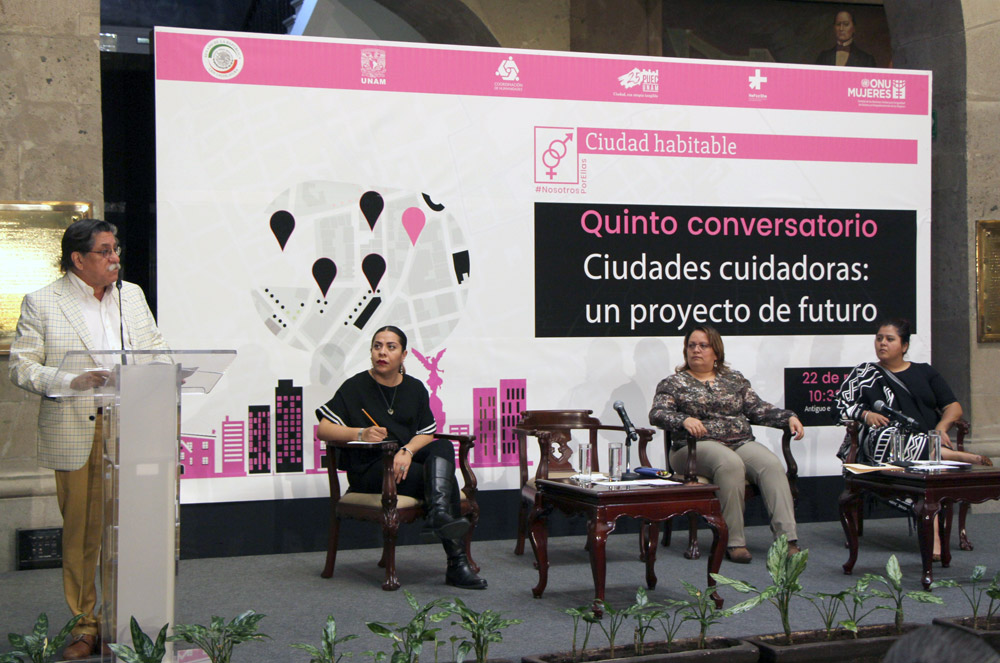 Realizan PUEC y Senado conversatorio sobre ciudades cuidadoras para discutir las políticas urbanas en pro de la equidad de género