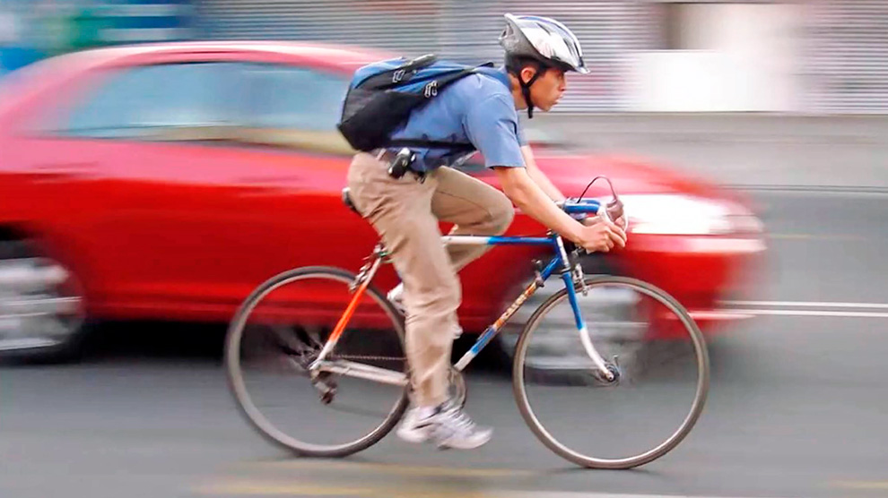 Ciclistas, altamente expuestos a fuentes contaminantes